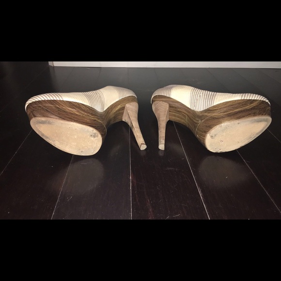- Jessica Simpson heels - Picture 4 of 4